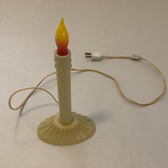 Vintage Electric Plug-In Drip Candolier Plastic Christmas Candle (Single) w/Bulb - Picture 8 of 16